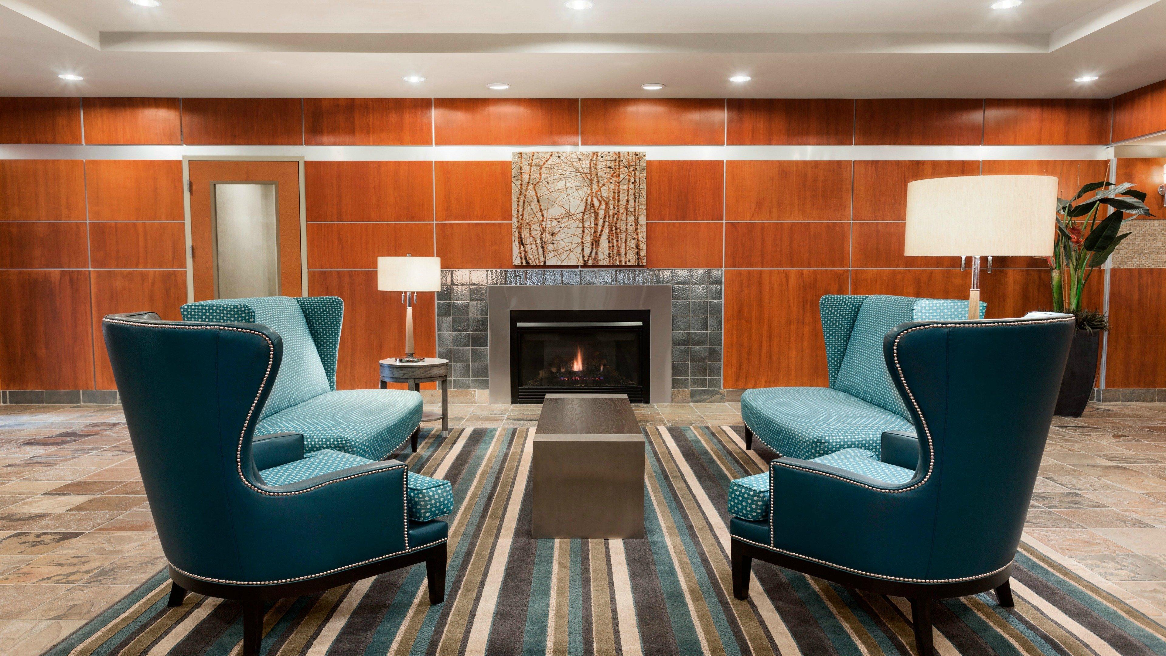 Holiday Inn Hotel & Suites Gateway By Ihg Williamsburg Bagian luar foto