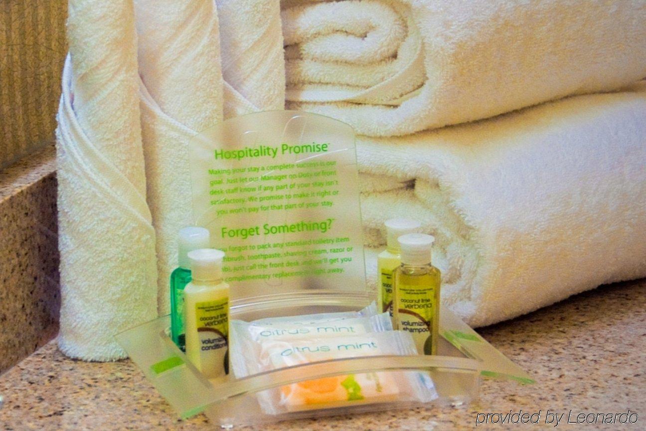 Holiday Inn Hotel & Suites Gateway By Ihg Williamsburg Bagian luar foto